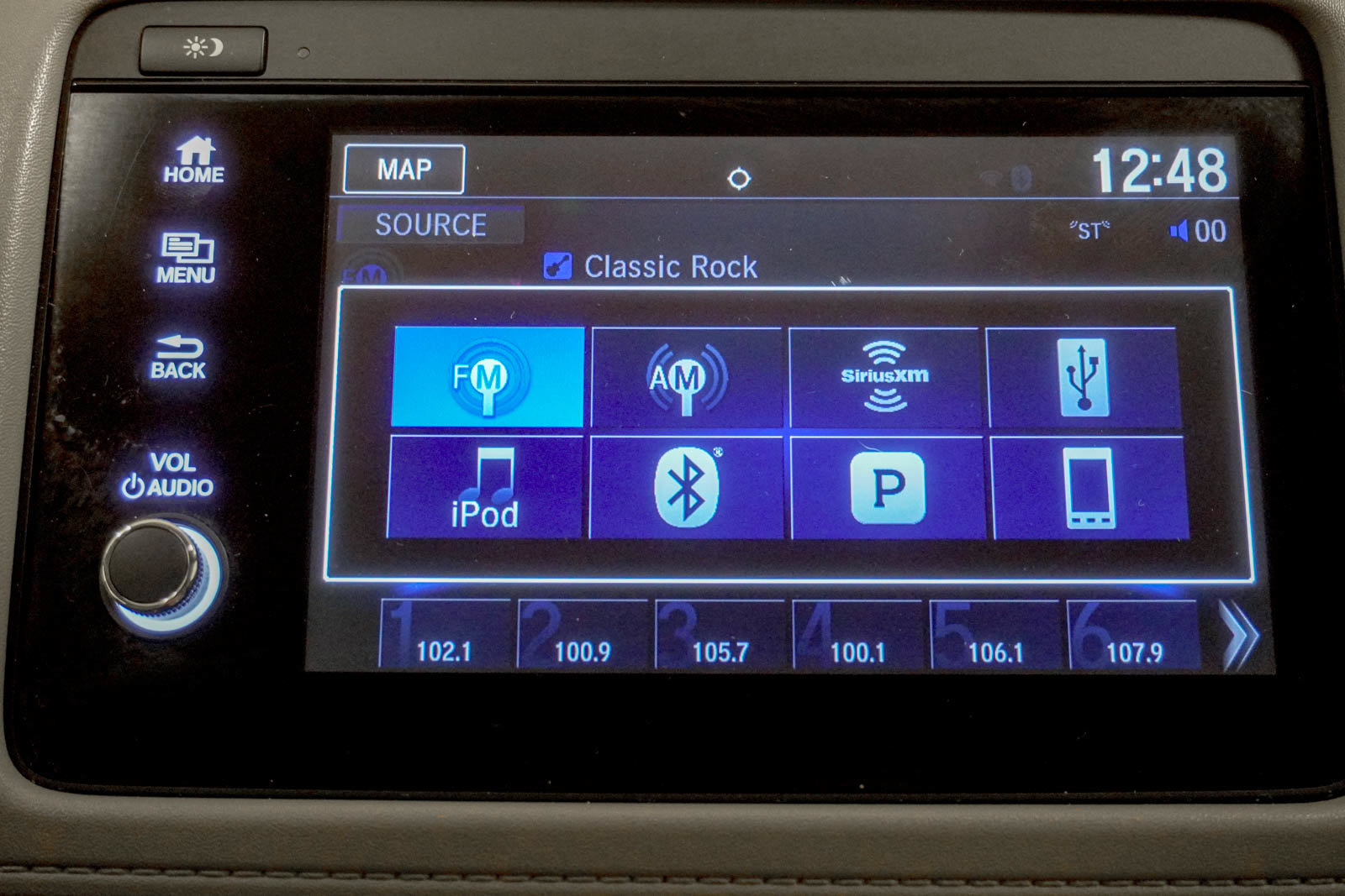 Used 2020 Honda HR-V Touring image 24