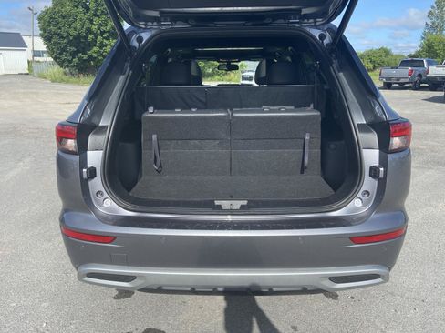 Used 2022 Mitsubishi Outlander SEL AWD/4WD image 11