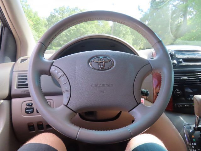 Used 2005 Toyota Sienna XLE w/ XLE Pkg 3 FWD image 25
