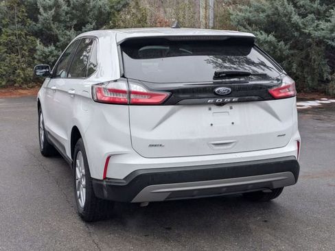 Used 2023 Ford Edge SEL image 5