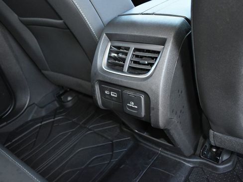 Used 2024 Chevrolet Blazer LT w/ Sound & Technology Package AWD/4WD image 29