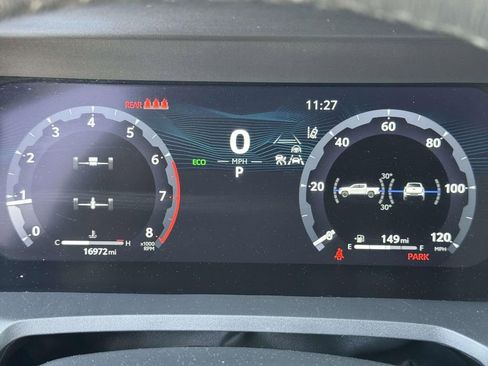 Used 2025 Toyota Tacoma TRD Off-Road AWD/4WD image 13
