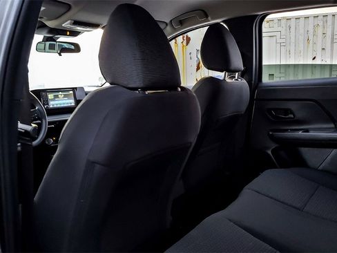 New 2025 Nissan Kicks S image 15