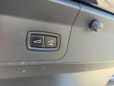 Used 2018 Porsche Panamera Turbo Executive image 9