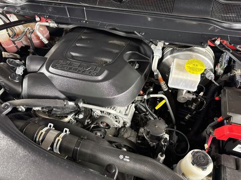 Used 2019 RAM 2500 Tradesman AWD/4WD image 18