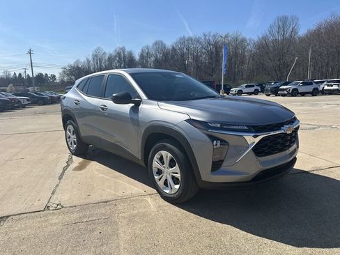 New 2026 Chevrolet Trax LS FWD image 10