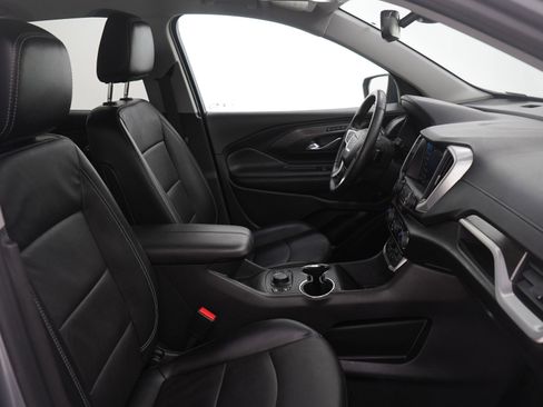 Used 2023 GMC Terrain SLT image 11