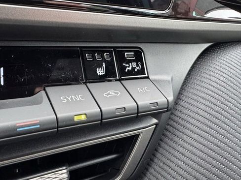 New 2026 Toyota Camry SE image 14