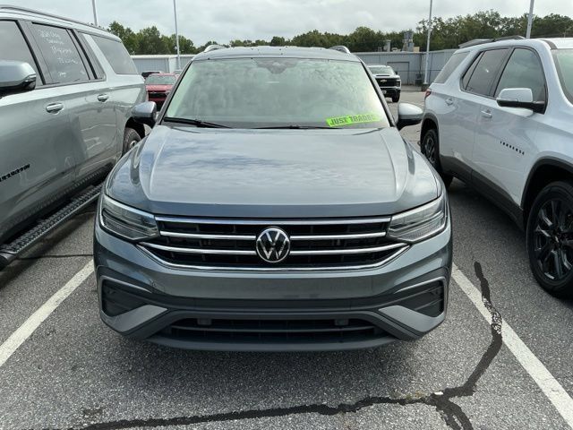 Used 2024 Volkswagen Tiguan SE FWD image 7
