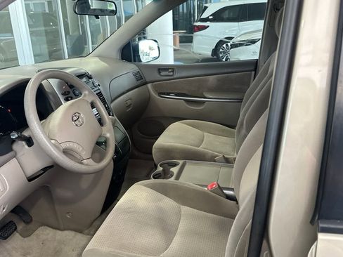 Used 2007 Toyota Sienna LE FWD image 5