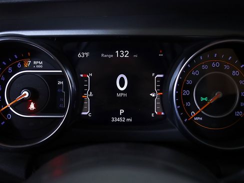 Used 2021 Jeep Gladiator Willys image 22