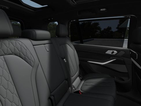 New 2026 BMW X7 M60i image 10