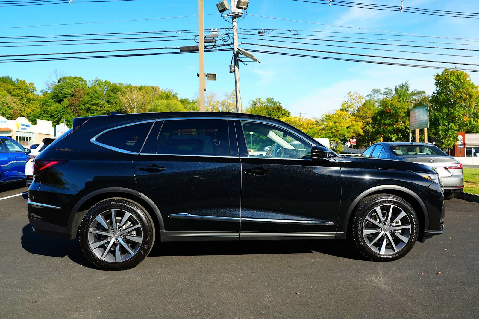 Certified 2026 Acura MDX w/ Technology Package AWD/4WD image 8