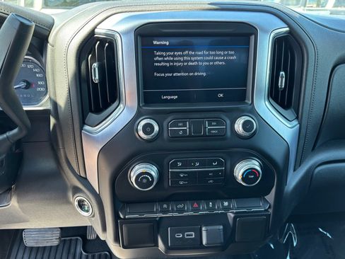 Used 2020 GMC Sierra 1500 Elevation AWD/4WD image 17
