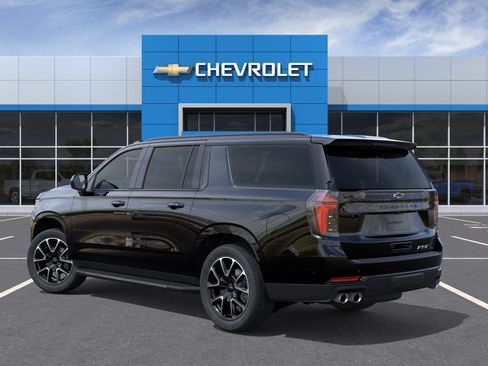 New 2026 Chevrolet Suburban RST AWD/4WD image 3