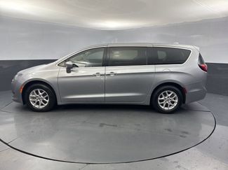 Used 2020 Chrysler Pacifica Touring video 2