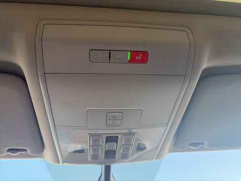 Used 2021 Volkswagen Atlas SE w/ Panoramic Sunroof Package image 21