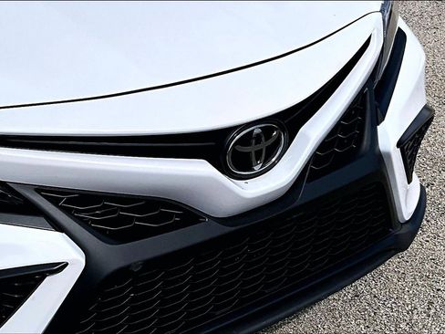 Used 2023 Toyota Camry SE image 30