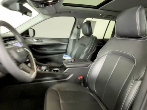 Used 2024 Jeep Grand Cherokee Limited 4xe AWD/4WD image 19