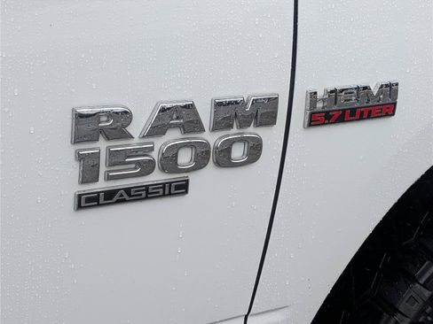 Used 2019 RAM 1500 Big Horn AWD/4WD image 10