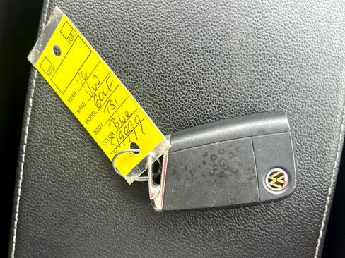 Used 2016 Volkswagen Golf Limited Edition image 28