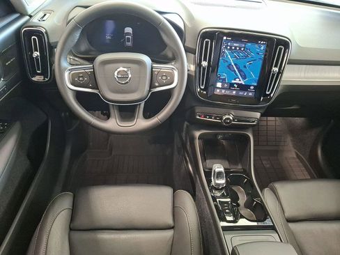 Certified 2026 Volvo XC40 B5 Ultra w/ Protection Package Premier image 7