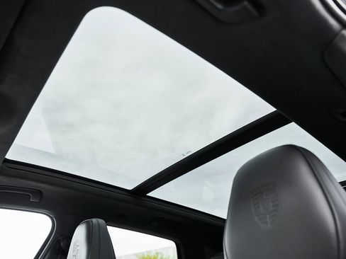 Used 2026 Porsche Cayenne Turbo image 50