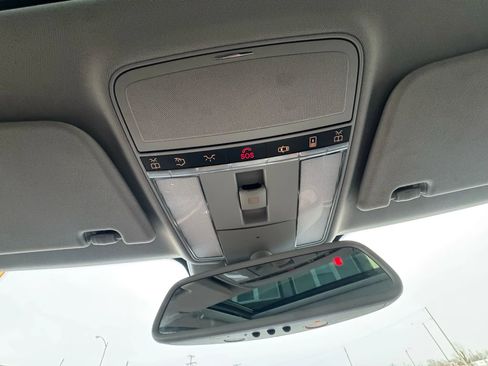 Used 2012 Mercedes-Benz S 550 S 550 4MATIC Sedan 4D image 34