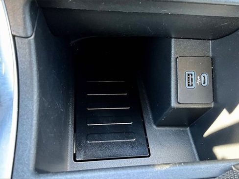 Used 2024 Ford Edge Titanium image 15