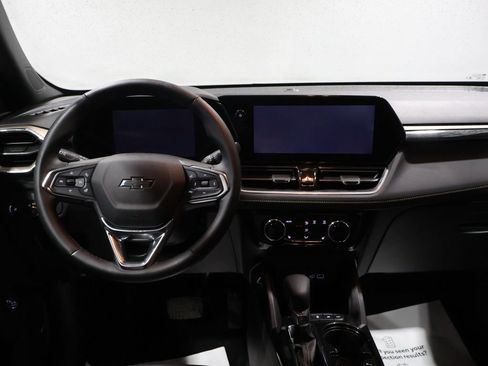 Used 2025 Chevrolet TrailBlazer ACTIV w/ Convenience Package image 16