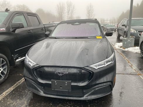 Used 2022 Ford Mustang Mach-E Premium image 7