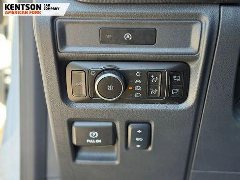 Used 2025 Ford F150 Lariat AWD/4WD image 17