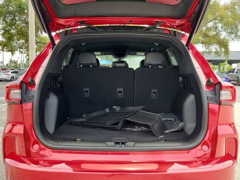 Certified 2023 Ford Escape ST-Line Elite AWD/4WD image 9