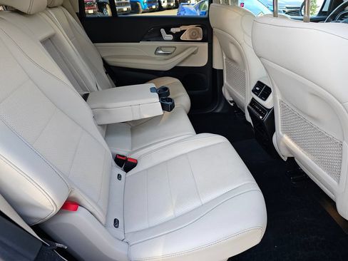 Used 2022 Mercedes-Benz GLS 450 4MATIC image 18