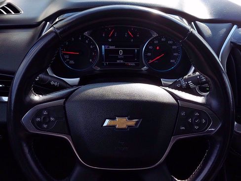 Used 2019 Chevrolet Traverse LT image 19
