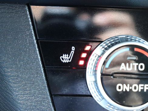 Used 2023 Mitsubishi Outlander SE AWD/4WD image 38