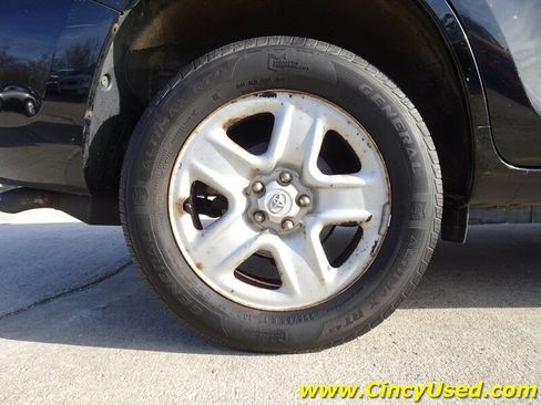 Used 2011 Toyota RAV4 4WD w/ Base L4 Extra Value Pkg image 31