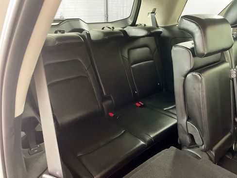 Used 2025 Nissan Pathfinder SL image 29