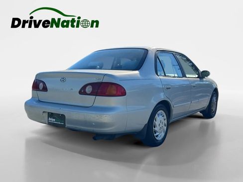 Used 2001 Toyota Corolla S FWD image 5