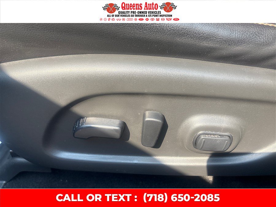 Used 2020 Nissan Pathfinder SL AWD/4WD image 22