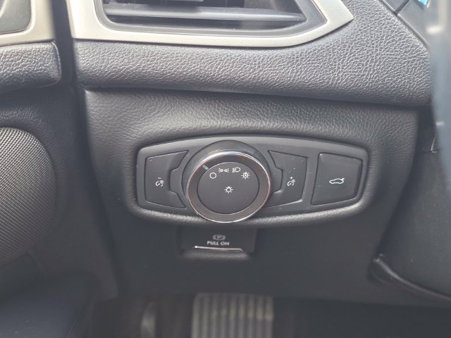 Used 2018 Lincoln MKZ Reserve FWD image 28