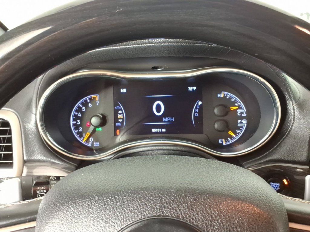 Used 2017 Jeep Grand Cherokee Overland AWD/4WD image 17