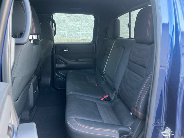 Used 2022 Nissan Frontier PRO-4X w/ Technology Package AWD/4WD image 9