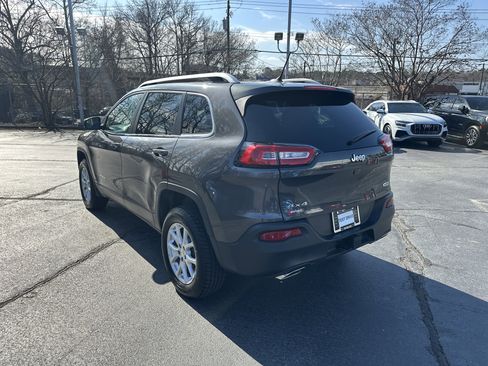 Used 2015 Jeep Cherokee Latitude w/ Comfort/Convenience Group image 7