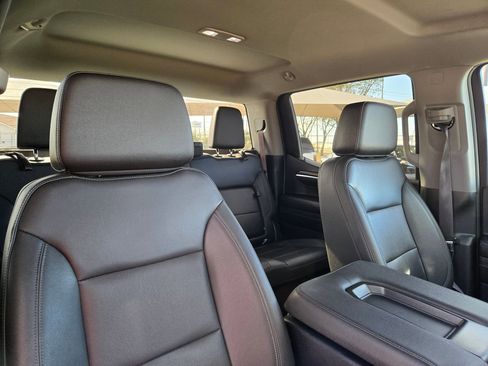 Certified 2024 GMC Sierra 1500 SLT image 30