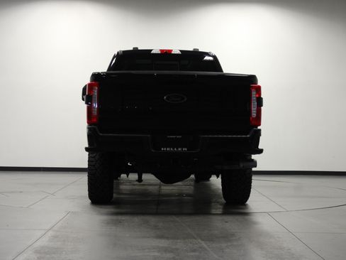 Used 2024 Ford F250 Lariat w/ Tremor Off-Road Package AWD/4WD image 5
