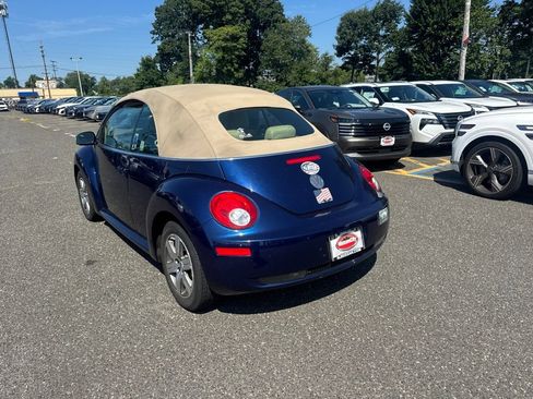 Used 2006 Volkswagen Beetle Convertible w/ Package 1 FWD image 5