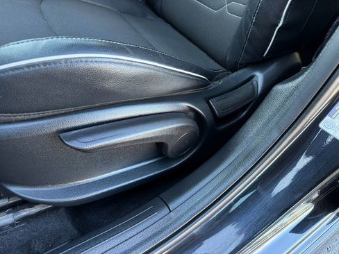 Used 2023 Kia Forte GT-Line w/ GT-Line Premium Package image 14