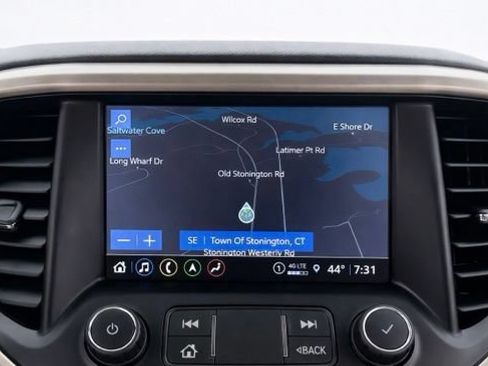 Used 2021 GMC Acadia Denali w/ Denali Ultimate Package AWD/4WD image 25