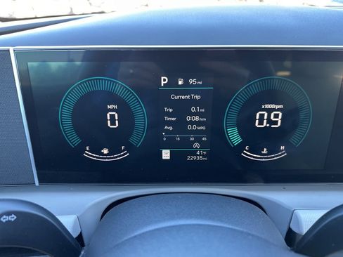 Used 2025 Hyundai Tucson SEL image 25